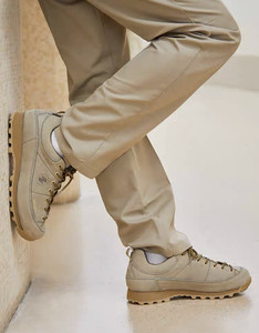 Crispi徒步鞋休闲鞋防水登山鞋低帮春夏户外露营Monaco Low GTX