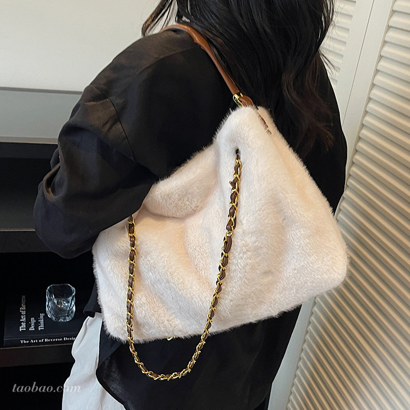 秋冬季爆款毛毛包包2025新款通勤女士单肩斜挎包毛绒绒手提托特包,淘宝优惠券,粉丝福利购,淘宝优惠卷