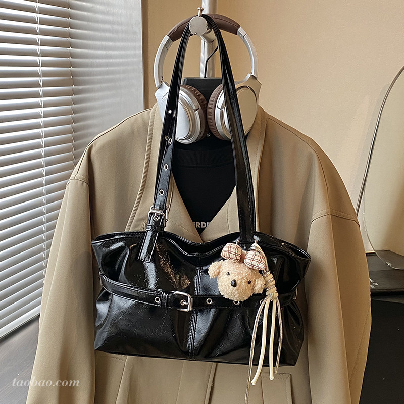 高级感油皮大容量包包女2026新款时尚通勤单肩包松弛感手提托特包,淘宝优惠券,粉丝福利购,淘宝优惠卷