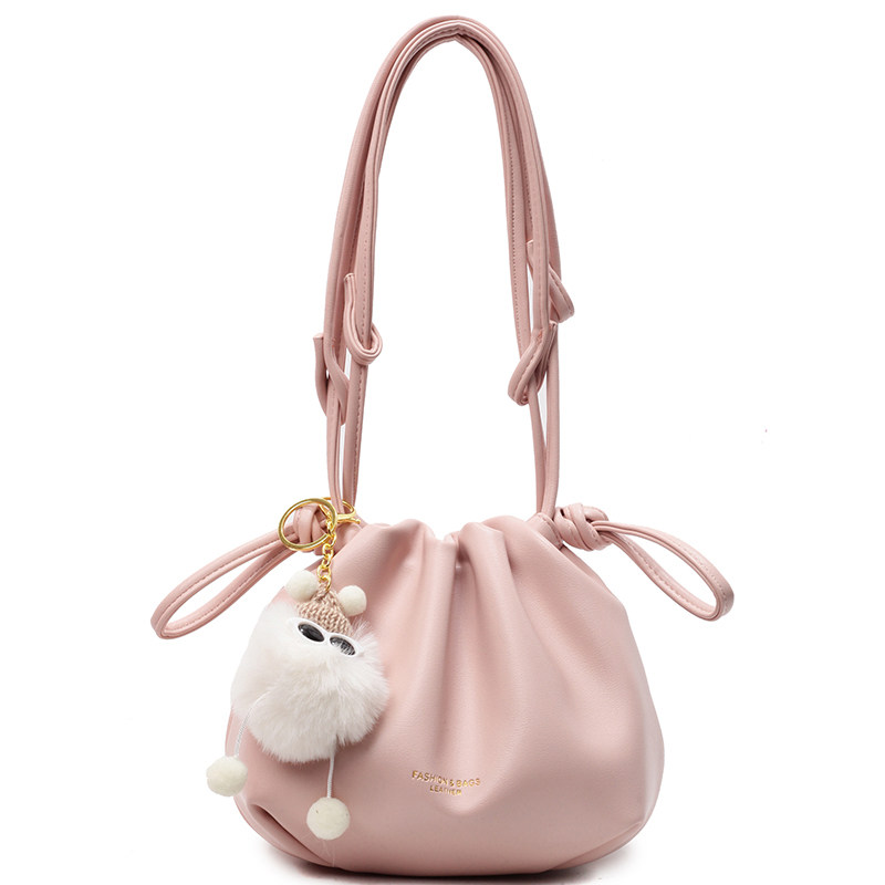 春季超火小众褶皱包包女式2026新款休闲百搭斜挎包流行爆款云朵包,淘宝优惠券,粉丝福利购,淘宝优惠卷