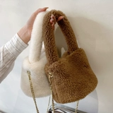 Демисезонная сумка через плечо