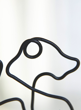 创意动物小狗铁艺线条抽象艺术摆件纯手工一体折弯装饰摆件