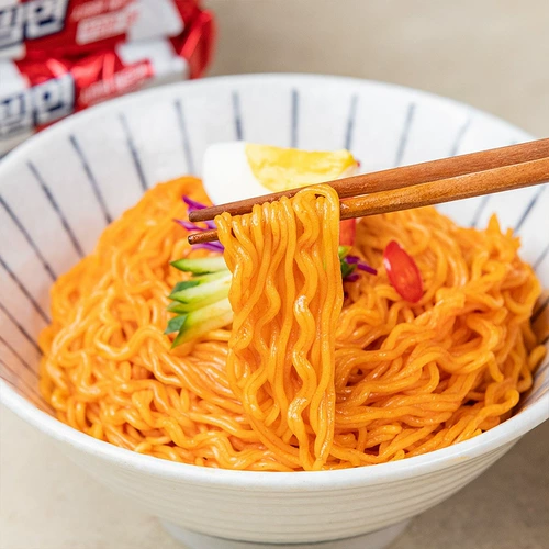 Южная Корея импортированные органы, настоящие рамен морепродуктов, кунжутные семена Жареные устрицы, устрицы, острый золотой сыр рамен Монт лапши