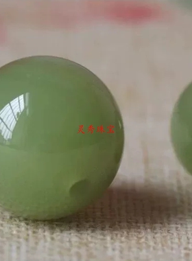 和田玉晴水湖水绿玉珠散珠