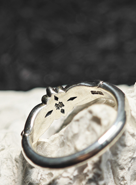 情侣纯银日韩十字花戒指血腥玛丽