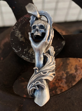 铁头的店 Mad Graffi 骷髅吊坠 巴洛克唐草手臂纯银吊坠 银饰挂件