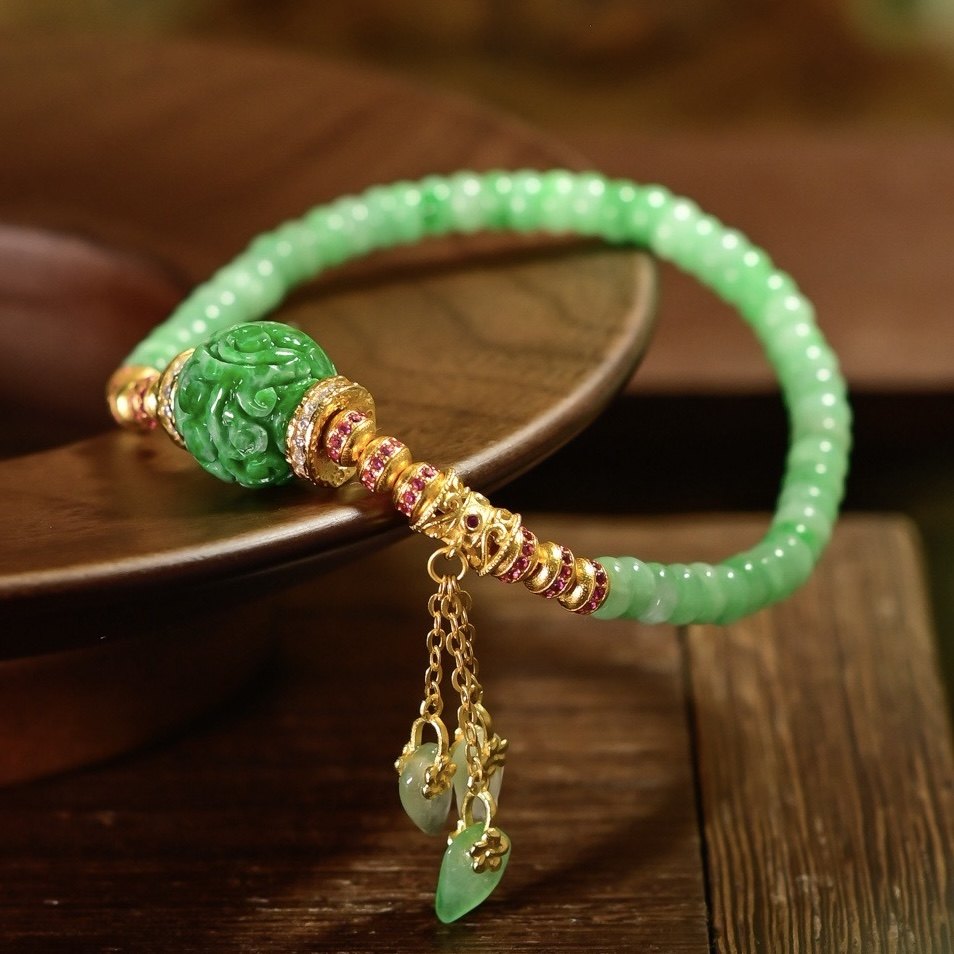 新中式天然A货飘花干青雕花圆珠果绿算盘珠翡翠手链手串新年礼物,淘宝优惠券,粉丝福利购,淘宝优惠卷