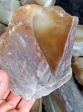 正宗新疆和田玉青白玉原矿明料