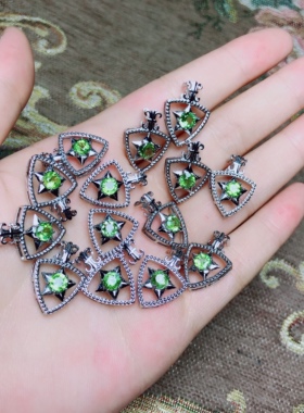 天然橄榄石吊坠挂件DIY项链手链锁骨链简约清新大气设计配饰配件