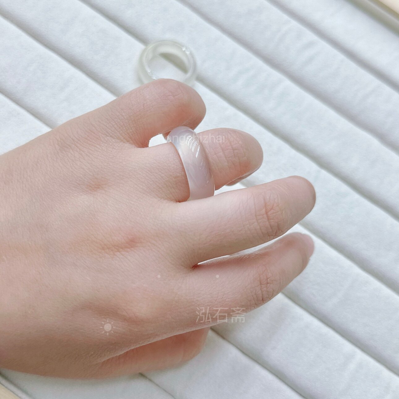 U336 natural agate chalcedony ring ice seed lychee jelly ring horse material ice seed index finger