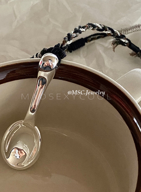 26新款手工编织勺子项链女轻奢小众设计长款毛衣链银色吊坠配饰