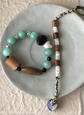 复古新中式木调绿石手串