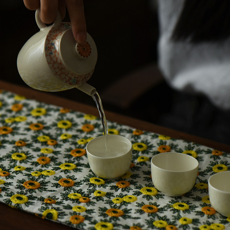 钟声刺绣 立体刺子绣小秋菊茶席 文艺小清新隔热垫置物垫茶道零配,淘宝优惠券,粉丝福利购,淘宝优惠卷