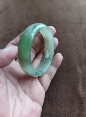 天然和田玉冰晴水翠青手镯青海料晴水飘绿翠青手镯和田玉翠青手镯
