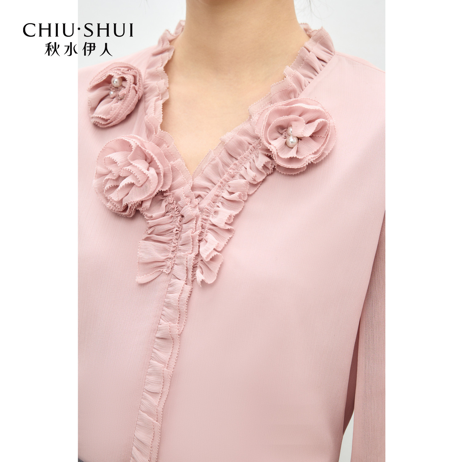 秋水伊人浪漫甜美雪纺衫2026年春季新款v领设计正肩袖显气质上衣,淘宝优惠券,粉丝福利购,淘宝优惠卷