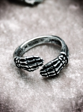 英国最后的拥抱骷髅手骨哥特戒指