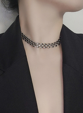 金属风短款女表带项链欧美设计感