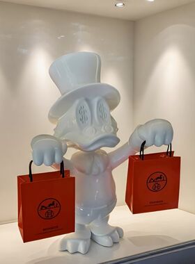 潮趣纯白唐老鸭招财摆件开业送礼