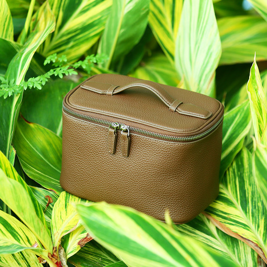 Erste-Schicht-Kosmetiktasche aus Rindsleder mit großem Fassungsvermögen, tragbare Reise-Kulturbeutel-Aufbewahrungstasche aus echtem Leder für Frauen