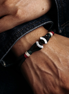 龙结时尚潮流手工编织S925银手绳