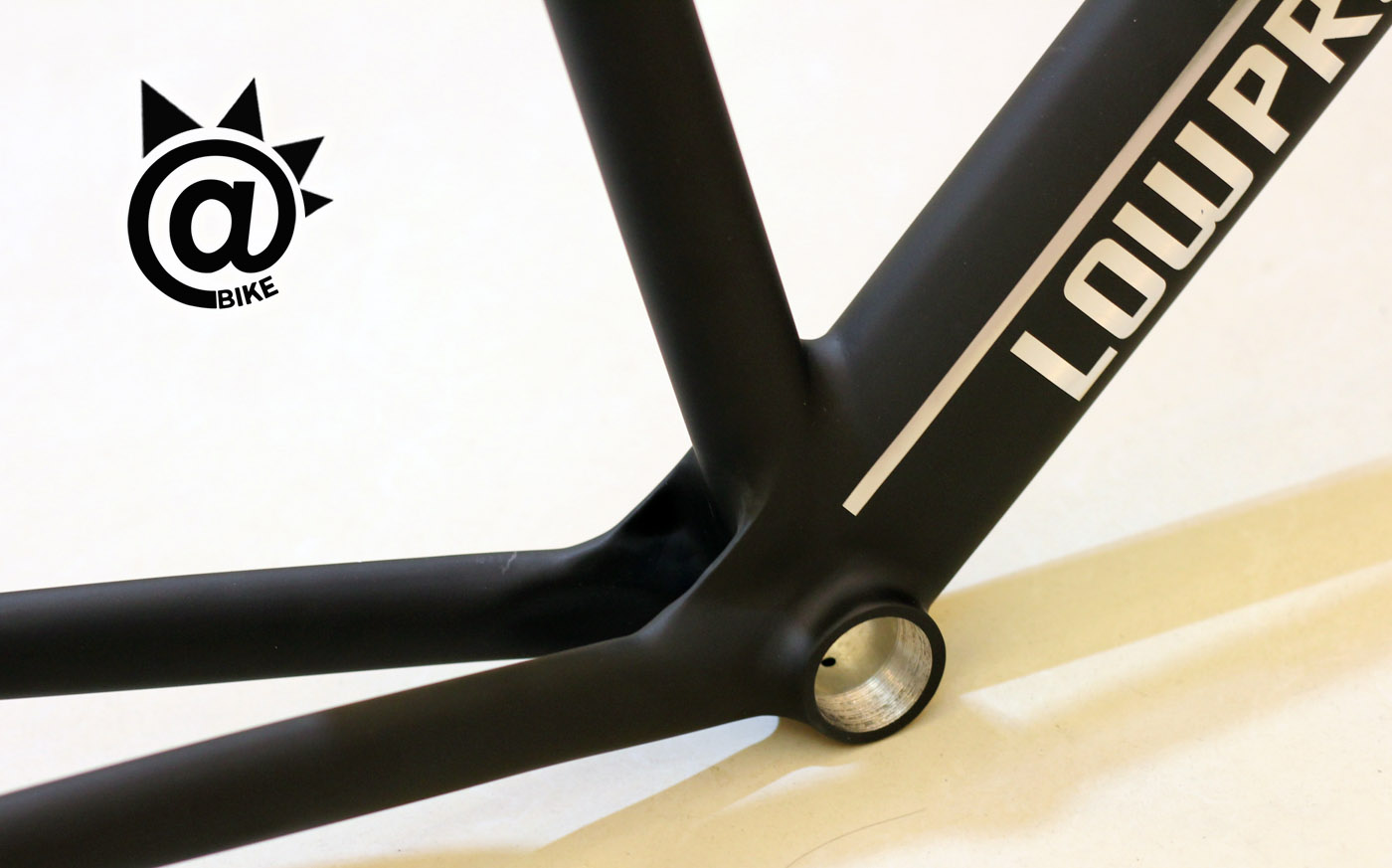 @BIKE FIXED GEAR COLOSSI  LOW PRO Limited 限量款 全碳叉 - 图1