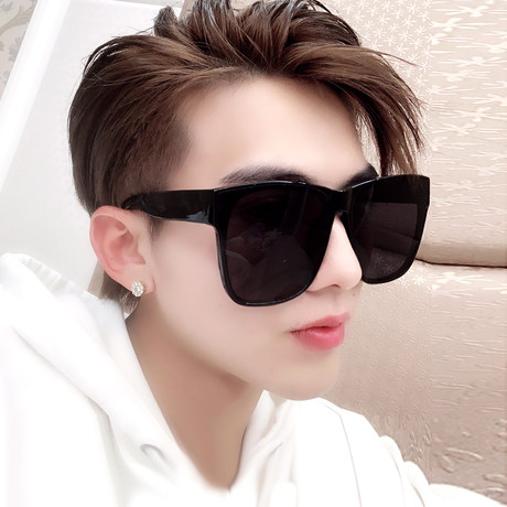 oversized sunglasses for round faces