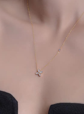 不褪色钛钢四叶草锁骨链