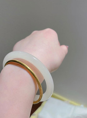 外蒙料和田玉手镯女款