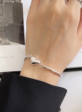 S925纯银爱心手链银饰圆圈相接爱心手环小众设计简约设计首饰