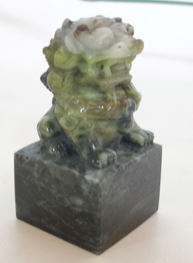 直销新款天然玉石古玩杂件玉狮子印章高端印章摆件招财进宝送礼