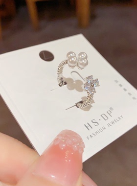 四叶草珍珠轻奢高级感戒指