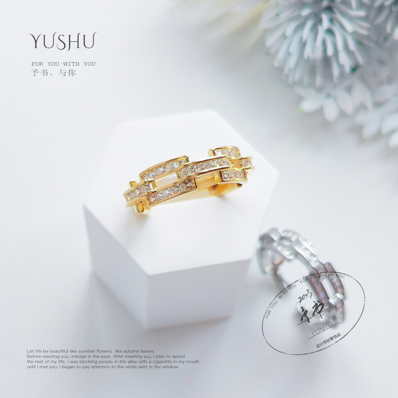Yushu’s high-end light luxury rings are interlocking