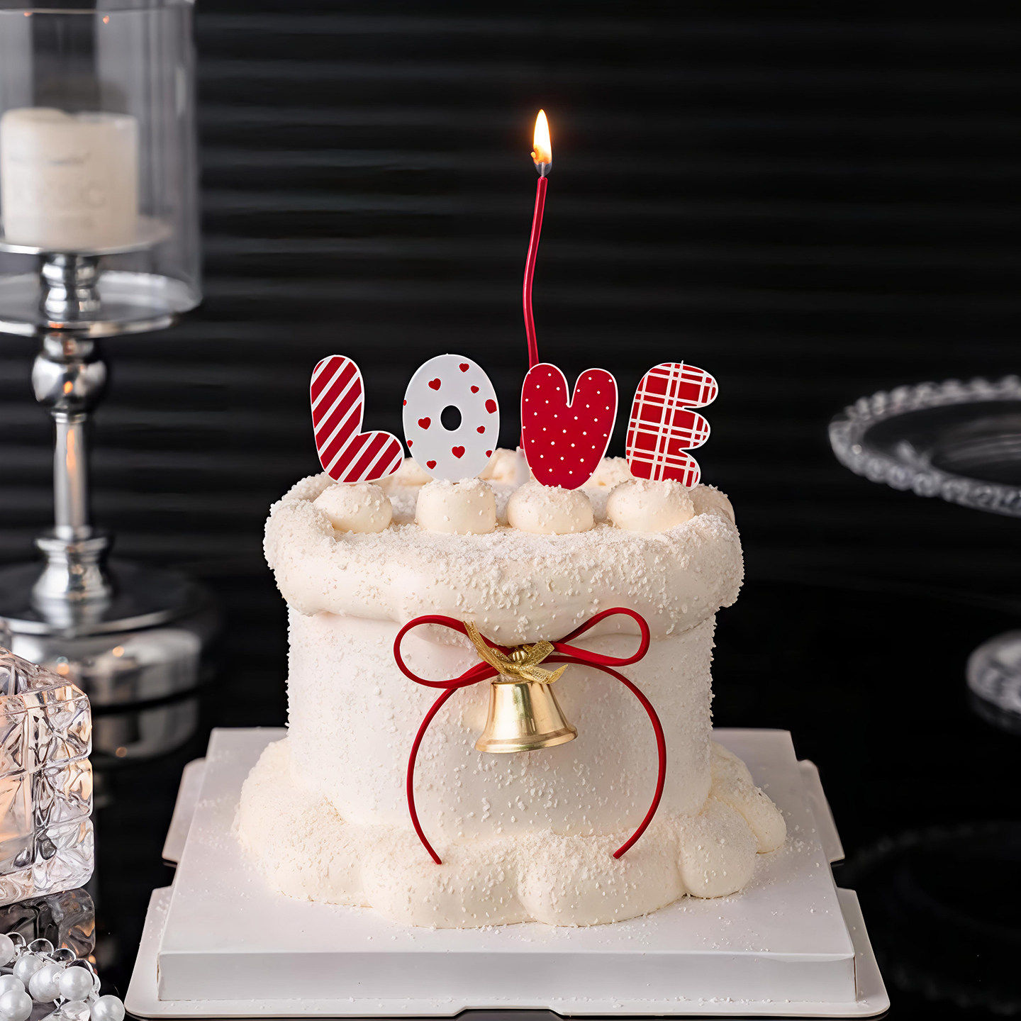 包邮网红2.14情人节网红蛋糕装饰摆件铃铛亚克力红白印花LOVE插件,淘宝优惠券,粉丝福利购,淘宝优惠卷