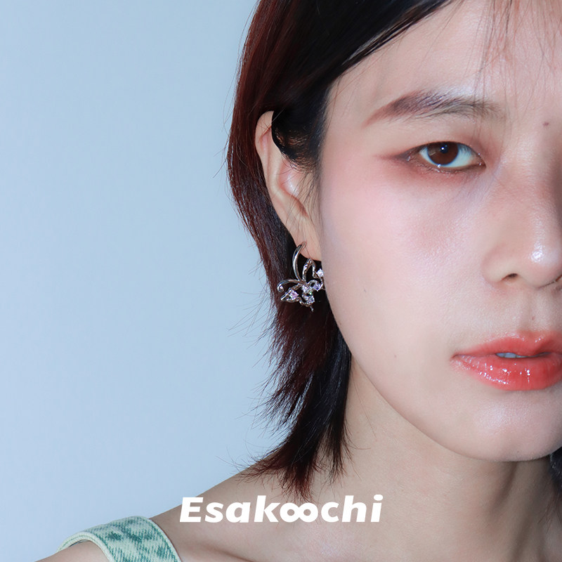Esakoochi春夏圆舞曲~蝴蝶触须耳环原创设计气质高级感耳饰