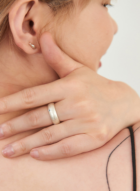 PetitQuatre原创轻奢情侣对戒