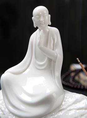白瓷新中式风茶室小沙弥空间装饰