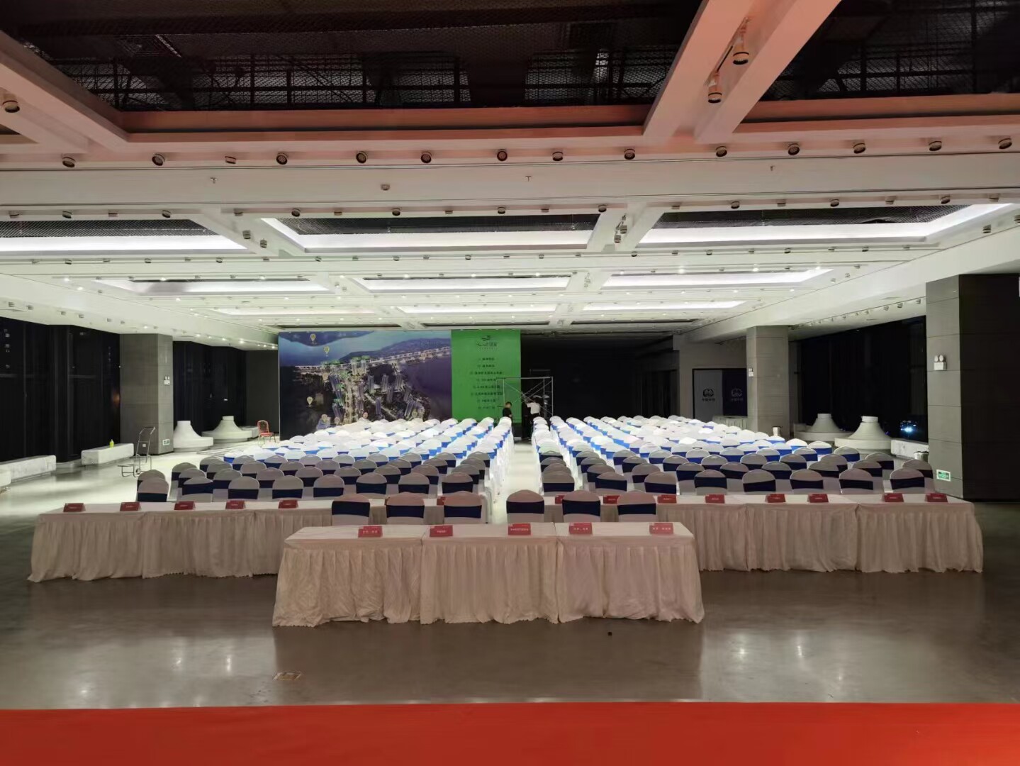 郑州广告公司背后的行业风云