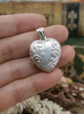 Vintage中古欧洲回流925银浮雕爱心照片盒吊坠