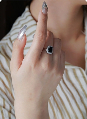 3克拉D色黑莫桑钻戒指925银镶嵌女可调节高贵聚宝盆寓意八方来财