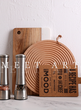 样板间厨房木质砧板组合