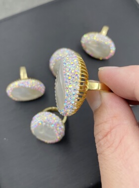 水滴形天然淡水贝壳戒指 精美民族复古DIY手工点钻保色电镀可调节