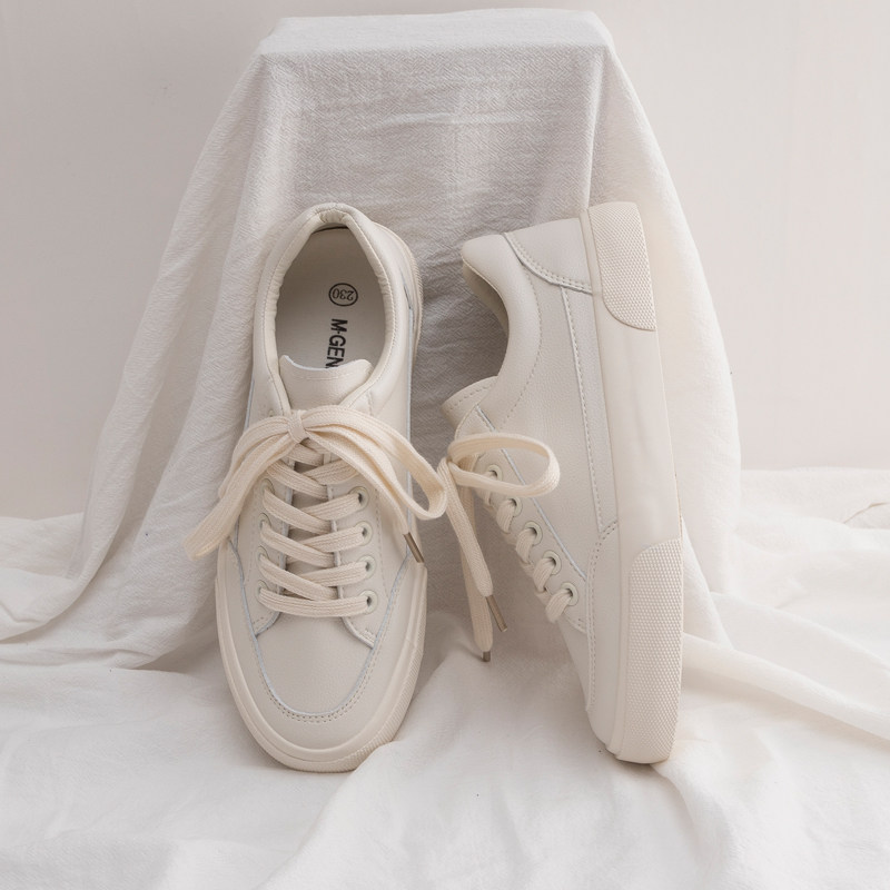 秋季白色皮面小白鞋女款2025新款学生百搭平底运动爆款板鞋配裙子,淘宝优惠券,粉丝福利购,淘宝优惠卷