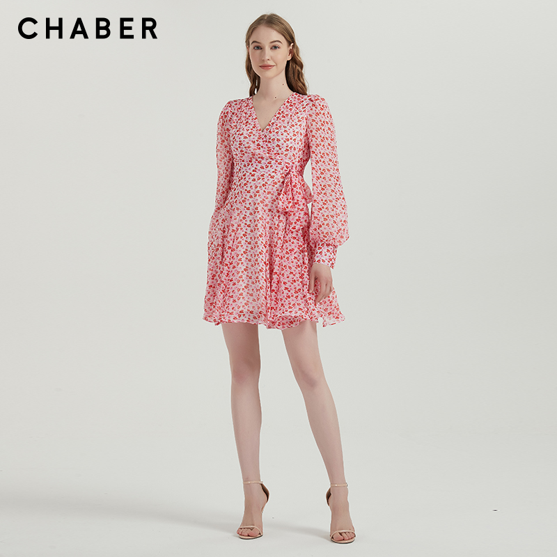 chaber巧帛春季新品雪纺碎花V领高腰女装长袖中长款系带连衣裙 - 图1
