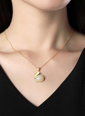 和田玉925银女兔年吊坠