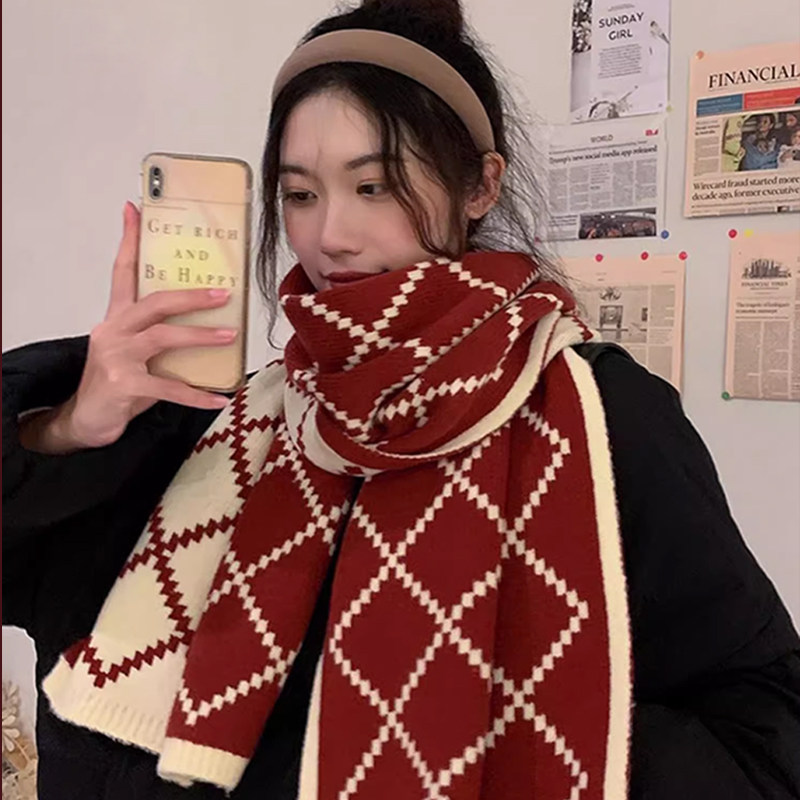 生日礼物女生送女朋友的实用的女孩红色围巾礼盒送女友的七夕礼物