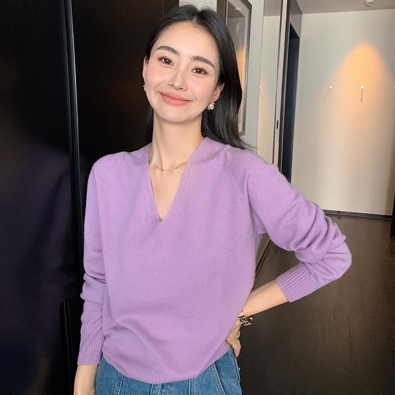 意大利温柔系纯色山羊绒衫女秋冬V领内搭羊毛针织打底衫宽松毛衣 - 图3