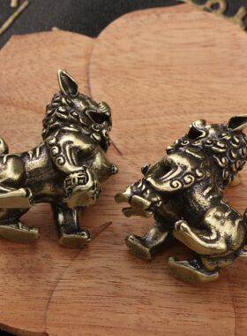 黄铜狮子摆件黄铜仿古玩迷你狮子茶宠摆件家居桌面装饰品小号一对