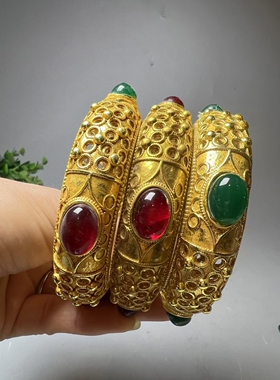 西藏鎏金复古镂空手镯古老工艺