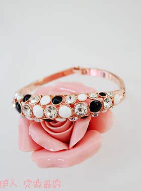 玫瑰金黑白水晶防过敏限量款手链