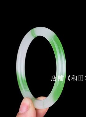 天然和田玉青花玉女款圆条手镯玉